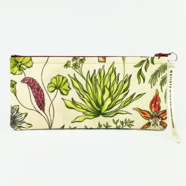 Cartuchera - Vegetación de La Sierra, heterogénea, relacional y vital - Día - Pequeño