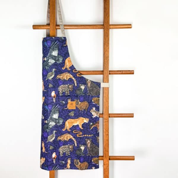 Delantal - Fauna Silvestre en las Montañas de Fuego - Noche