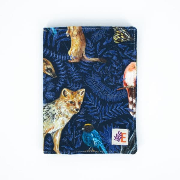 Porta Pasaporte - Fauna Silvestre en las Montañas de Fuego - Noche