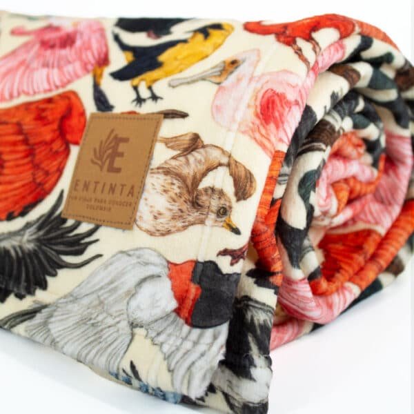 Cobija - Tierra de Aves, Diversidad de Vida y Color crema